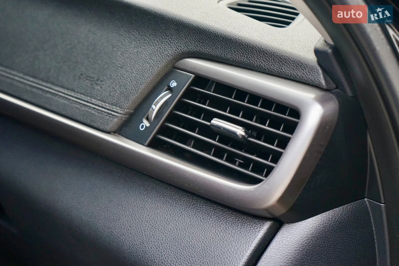 Седан Kia Optima 2016 в Черкасах