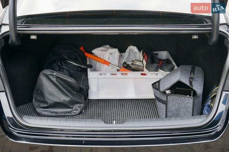 Седан Kia Optima 2016 в Черкасах