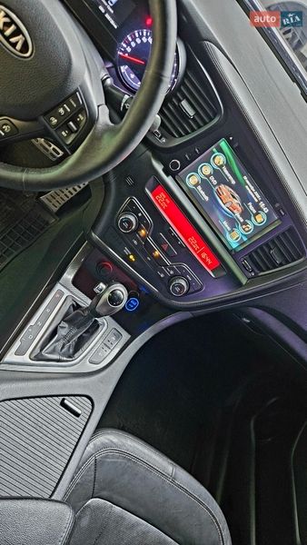 Седан Kia Optima 2012 в Харькове