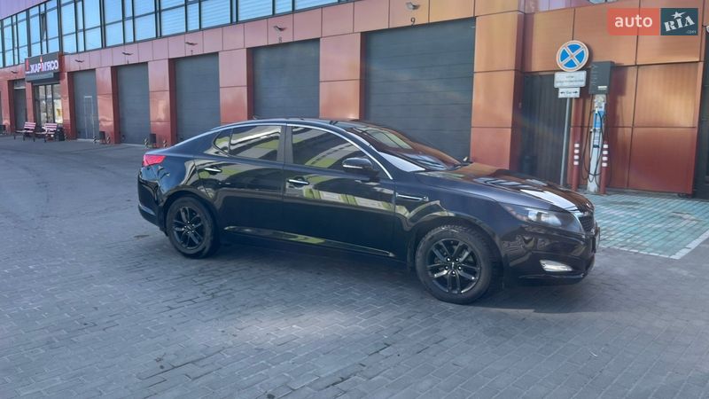 Седан Kia Optima 2013 в Дніпрі