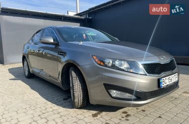 Седан Kia Optima 2013 в Львові