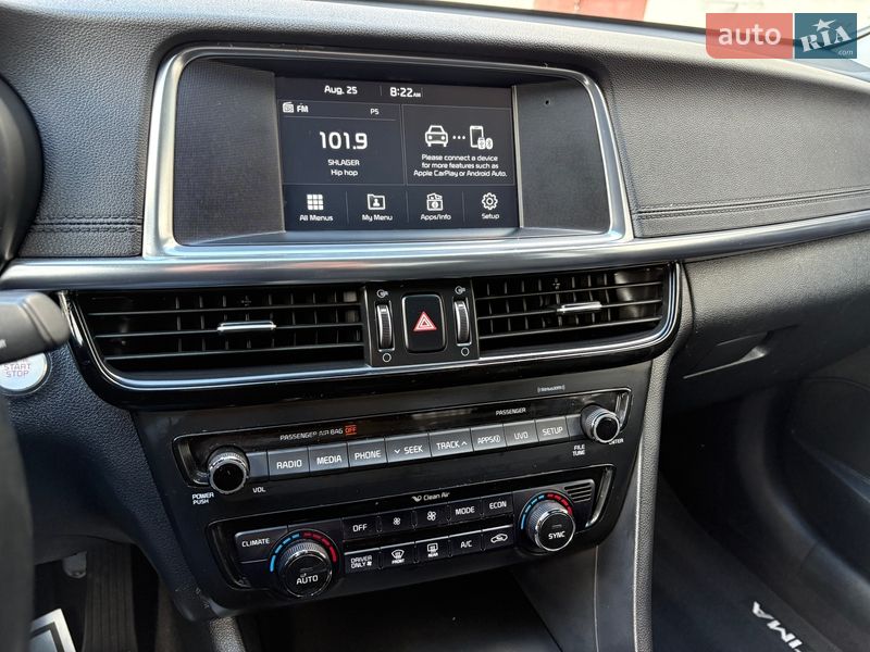 Седан Kia Optima 2016 в Киеве
