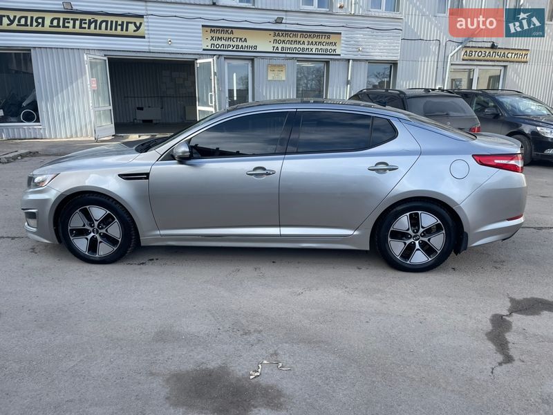 Седан Kia Optima 2012 в Тернополе