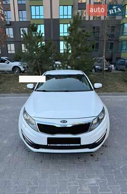 Седан Kia Optima 2012 в Киеве