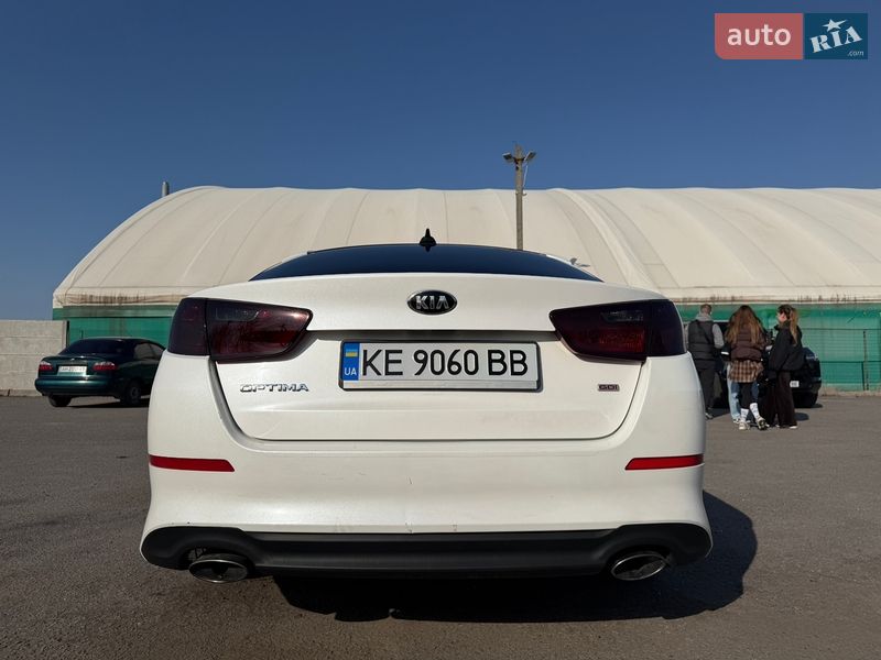Седан Kia Optima 2014 в Дніпрі