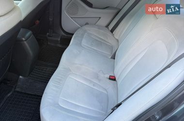 Седан Kia Optima 2011 в Полтаве