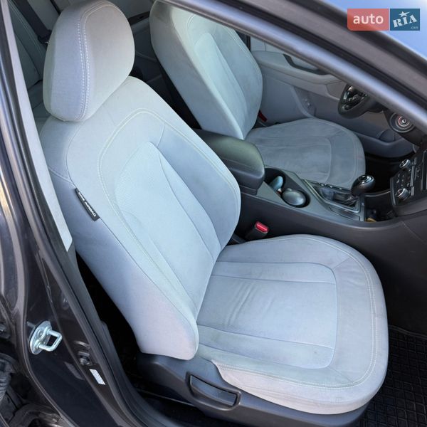 Седан Kia Optima 2011 в Полтаве