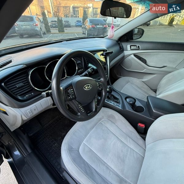 Седан Kia Optima 2011 в Полтаве