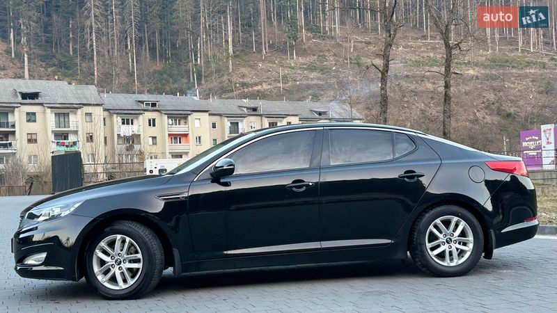 Седан Kia Optima 2012 в Міжгір'ї