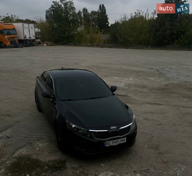 Седан Kia Optima 2013 в Днепре