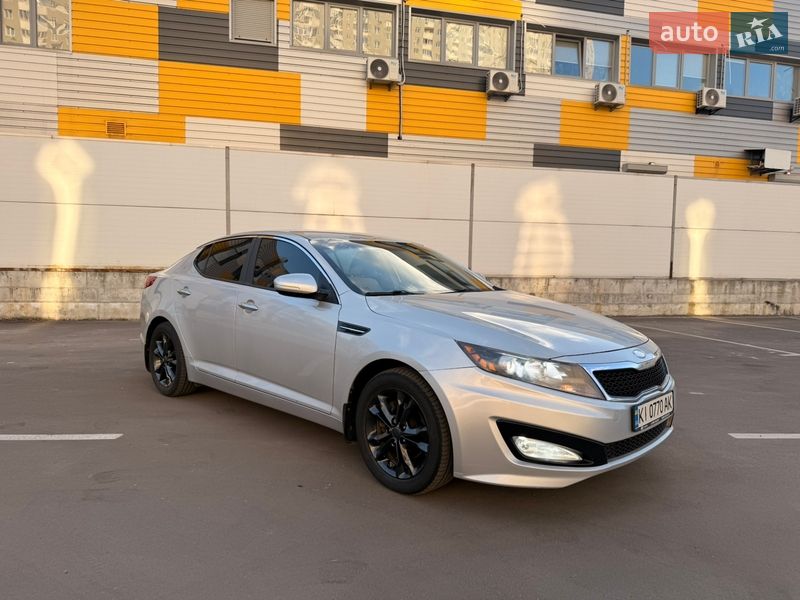 Седан Kia Optima 2012 в Києві