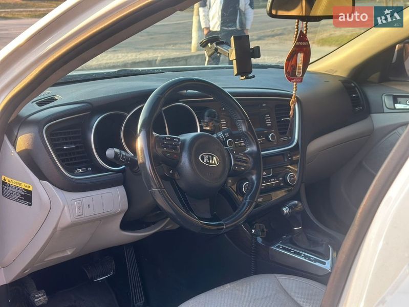 Седан Kia Optima 2014 в Кам'янець-Подільському
