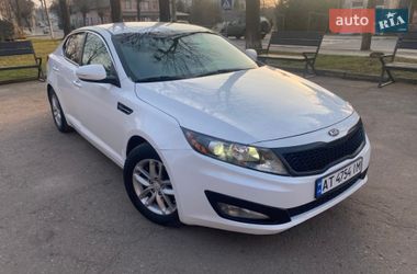 Седан Kia Optima 2012 в Калуше