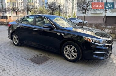 Седан Kia Optima 2017 в Ивано-Франковске
