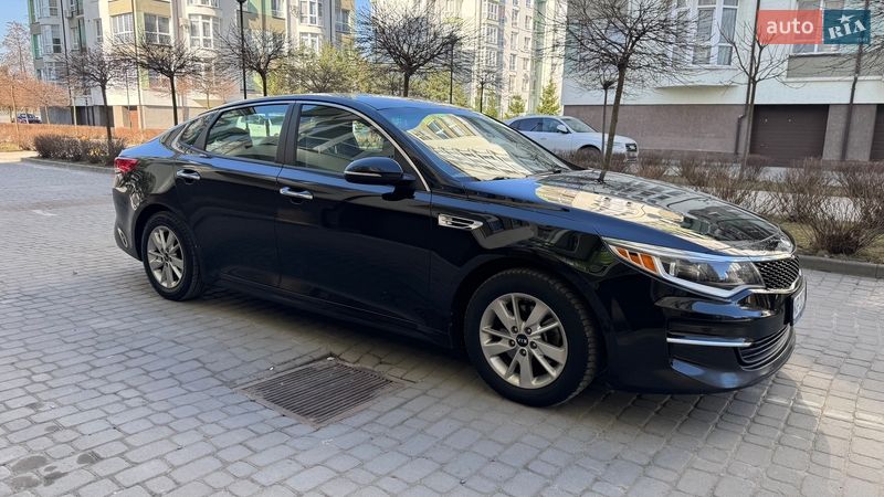 Седан Kia Optima 2017 в Ивано-Франковске