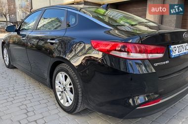 Седан Kia Optima 2017 в Ивано-Франковске