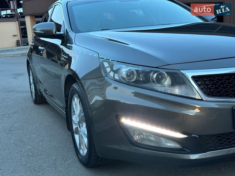 Седан Kia Optima 2012 в Одессе