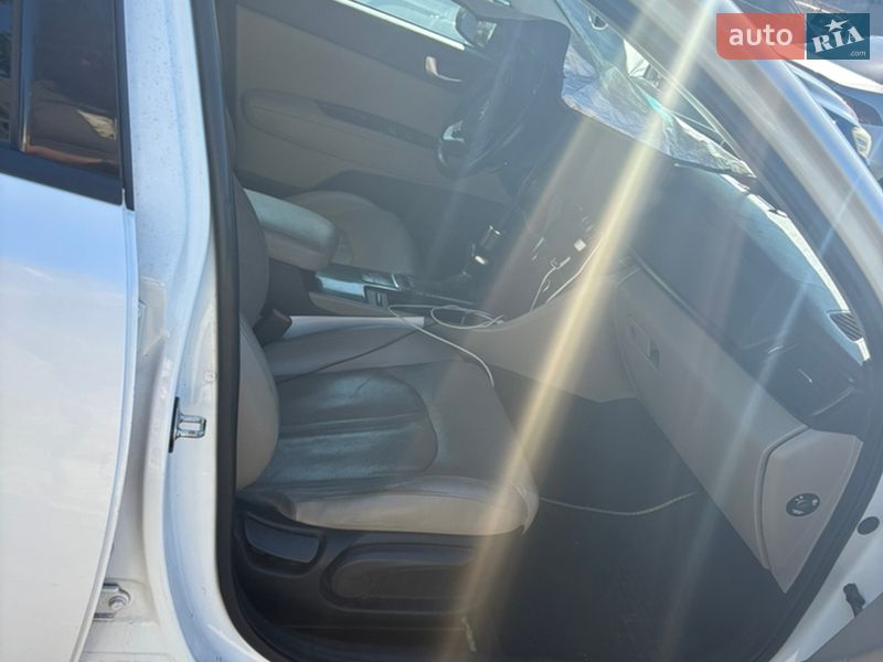 Седан Kia Optima 2016 в Киеве