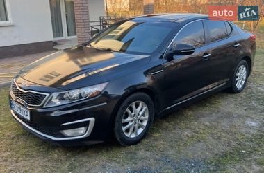 Седан Kia Optima 2012 в Ровно