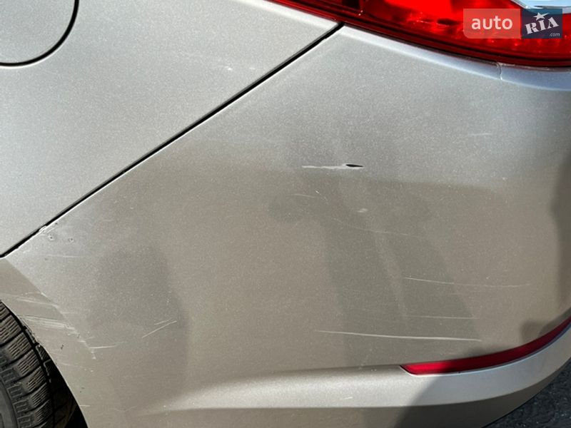 Седан Kia Optima 2013 в Киеве