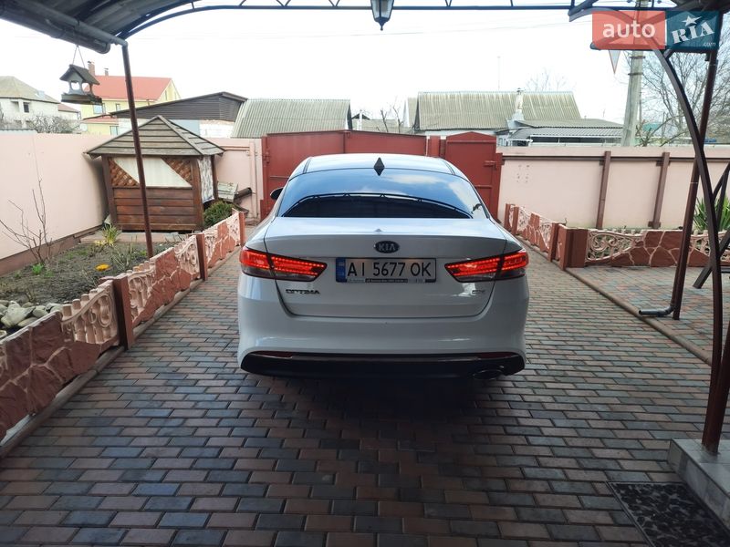 Седан Kia Optima 2016 в Прилуках