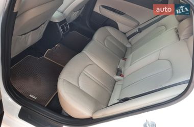 Седан Kia Optima 2016 в Києві