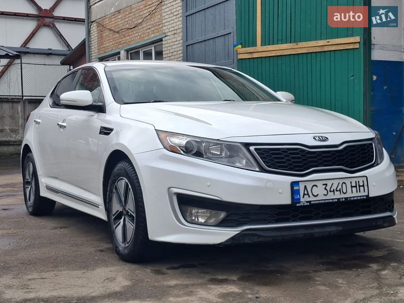 Седан Kia Optima 2012 в Луцке