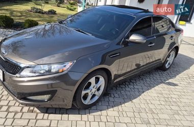 Седан Kia Optima 2013 в Днепре