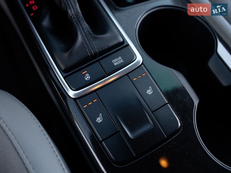 Седан Kia Optima 2016 в Днепре