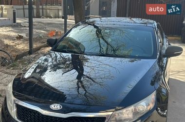 Седан Kia Optima 2013 в Ирпене