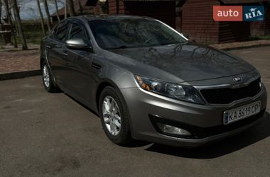 Седан Kia Optima 2013 в Любаре