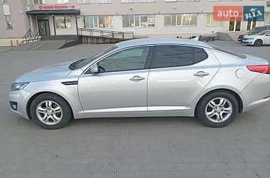 Седан Kia Optima 2013 в Львові