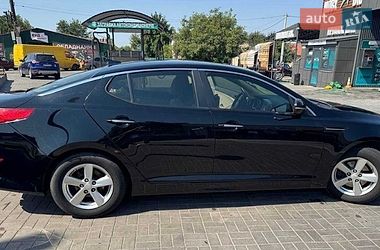 Седан Kia Optima 2015 в Киеве