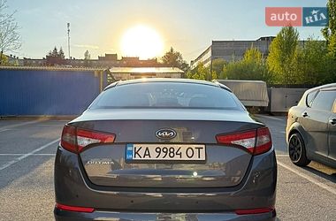 Седан Kia Optima 2012 в Києві
