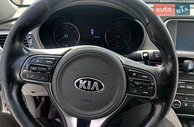 Седан Kia Optima 2015 в Львове