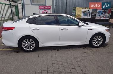 Седан Kia Optima 2015 в Львове