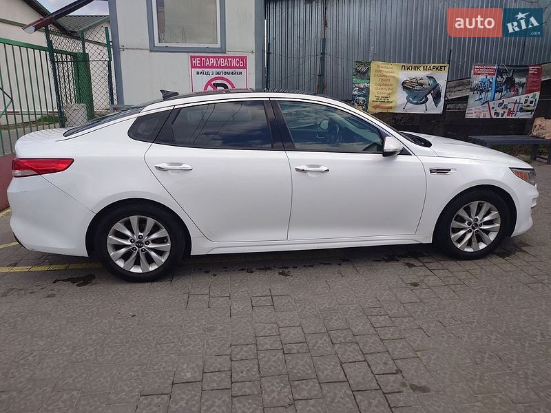 Седан Kia Optima 2015 в Львове