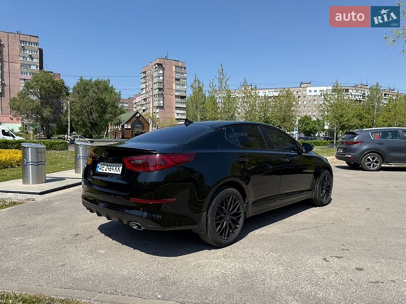 Седан Kia Optima 2014 в Днепре