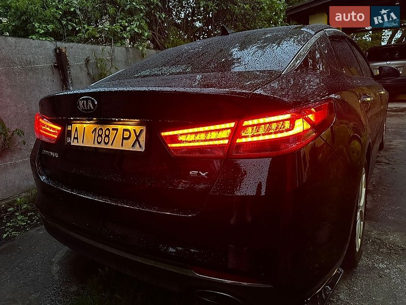 Седан Kia Optima 2016 в Києві