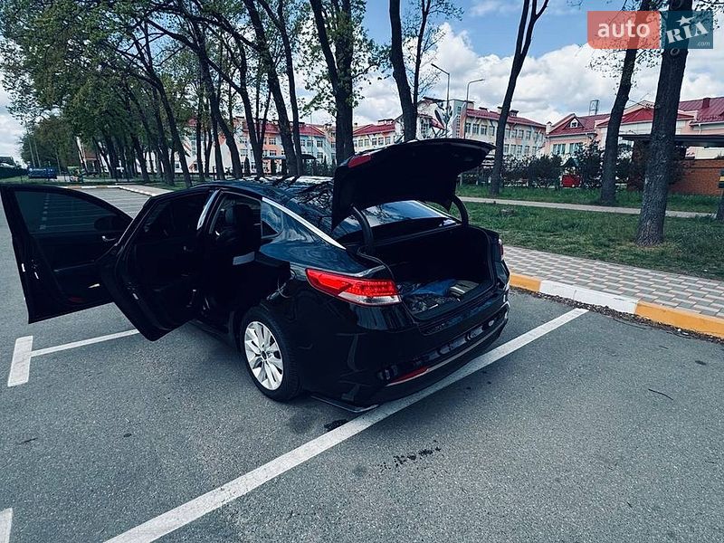 Седан Kia Optima 2016 в Києві