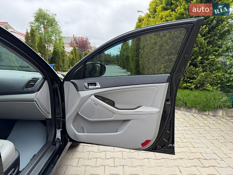 Седан Kia Optima 2014 в Одессе