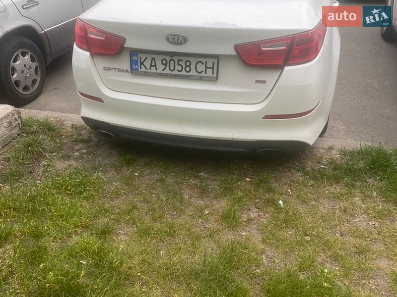 Седан Kia Optima 2014 в Киеве