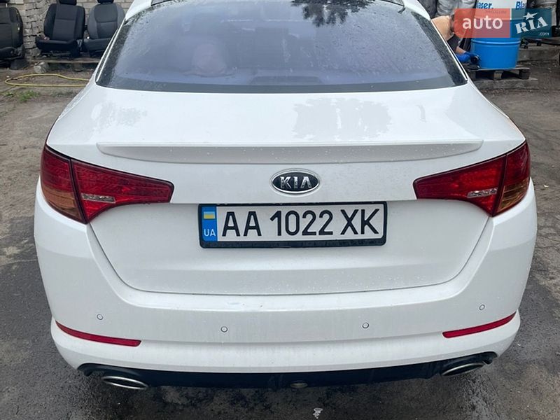 Седан Kia Optima 2011 в Києві