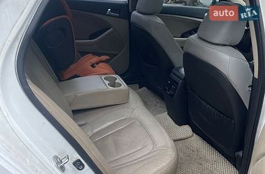 Седан Kia Optima 2011 в Києві