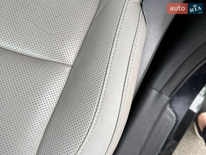 Седан Kia Optima 2014 в Киеве
