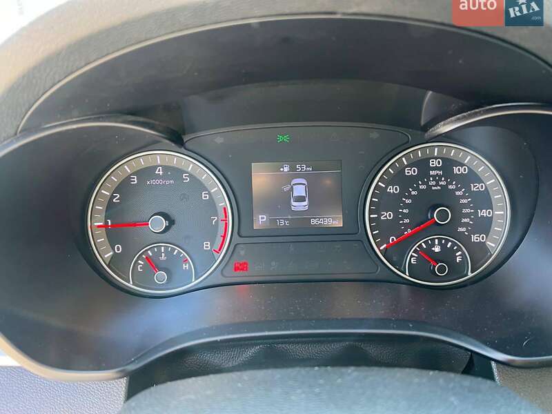 Седан Kia Optima 2018 в Львове