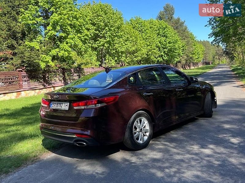 Седан Kia Optima 2016 в Нетішині