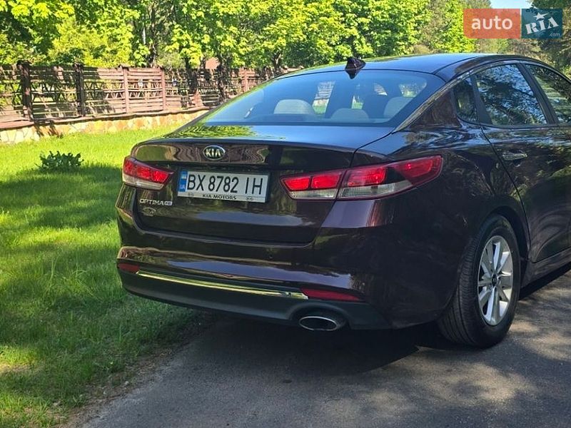 Седан Kia Optima 2016 в Нетішині
