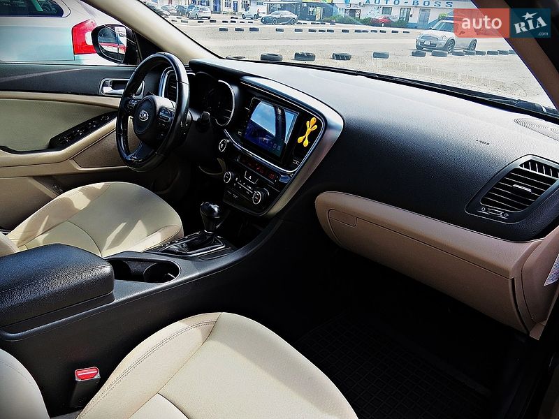 Седан Kia Optima 2014 в Черкасах