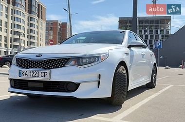 Седан Kia Optima 2016 в Киеве